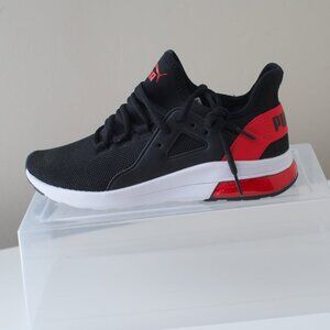 Puma Shoes / Size 7 UK